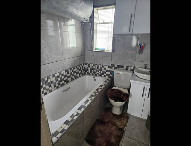 2 BEDROOM APARTMENT FOR SALE IN FLEURHOF